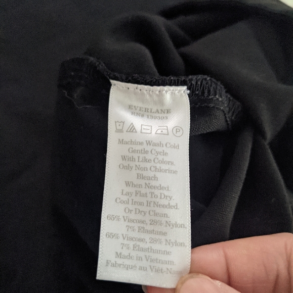 EVERLANE Ponte Pintuck Cropped Pants - Picture 4 of 6